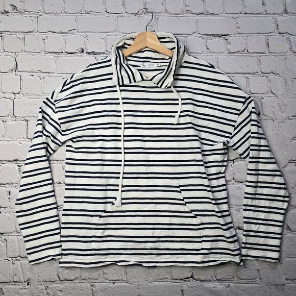 Carve Designs 100% Organic Cotton Navy Blue White Stripe Drawstring V Neck Med - Picture 1 of 9